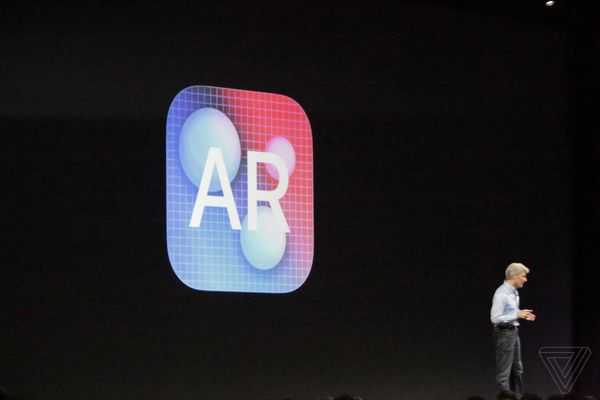 苹果发布iPhone 8等三款新品 图形传感器支持AR