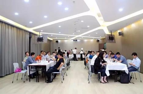 2017产业互联网CEO特训营导师培训 路演比拼！