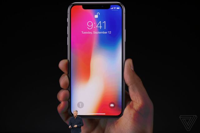 新iPhone三连发！史上最贵的iPhone X究竟怎么样？