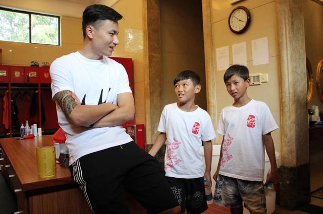 一份彩蛋温暖人心 心系天下公益仁心