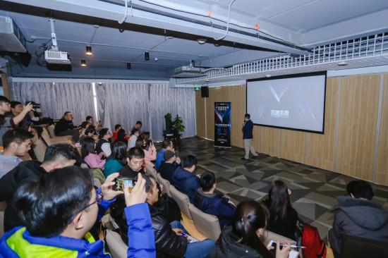 电竞路由器竞斗云lite正式发布 瞄准2亿电竞用户的客厅