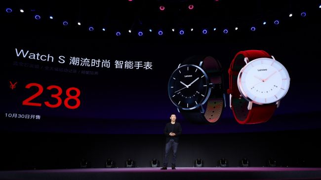 联想发布首款AI四摄手机S5 Pro  重新定义偶像级美颜自拍