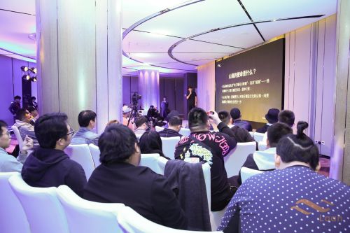 山岚2018秋季新品发布会在京召开，首推电子烟行为仪表标准