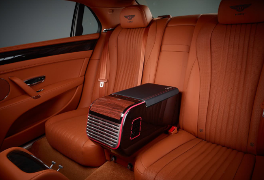 彭于晏出门必带的车载冰箱长什么样？