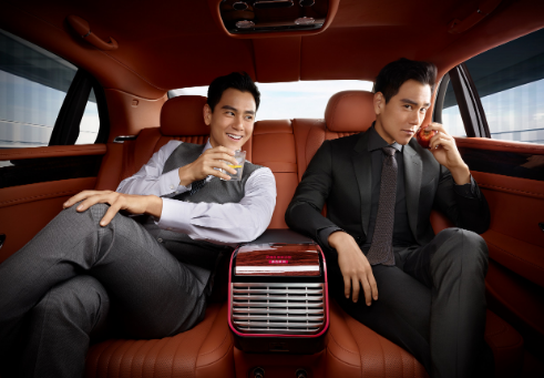 彭于晏出门必带的车载冰箱长什么样？