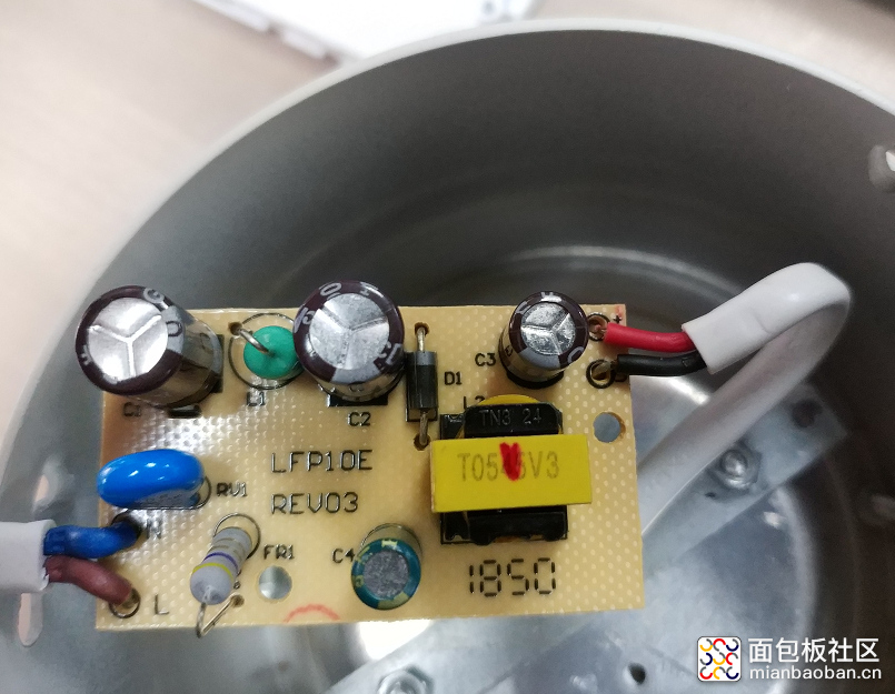 极简商用LED驱动电路