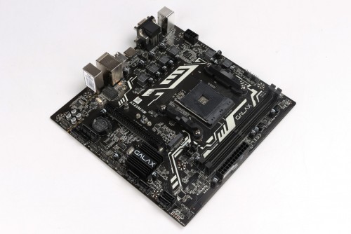 影驰全家桶 | 明明可以单挑，偏偏要组团出战！