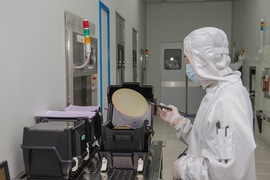 华微电子芯力量 视觉标准再升级