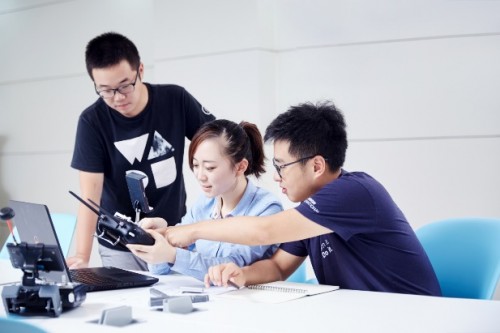 发明家精神助力可持续海洋创新 戴森号召工程师用科技解决全球问题
