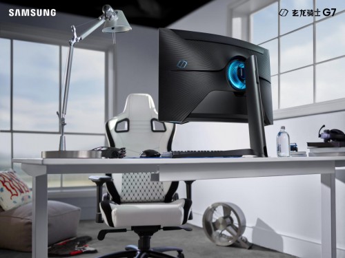 LPL新赛季开幕:电竞装备巡礼,你的显示器该升级了