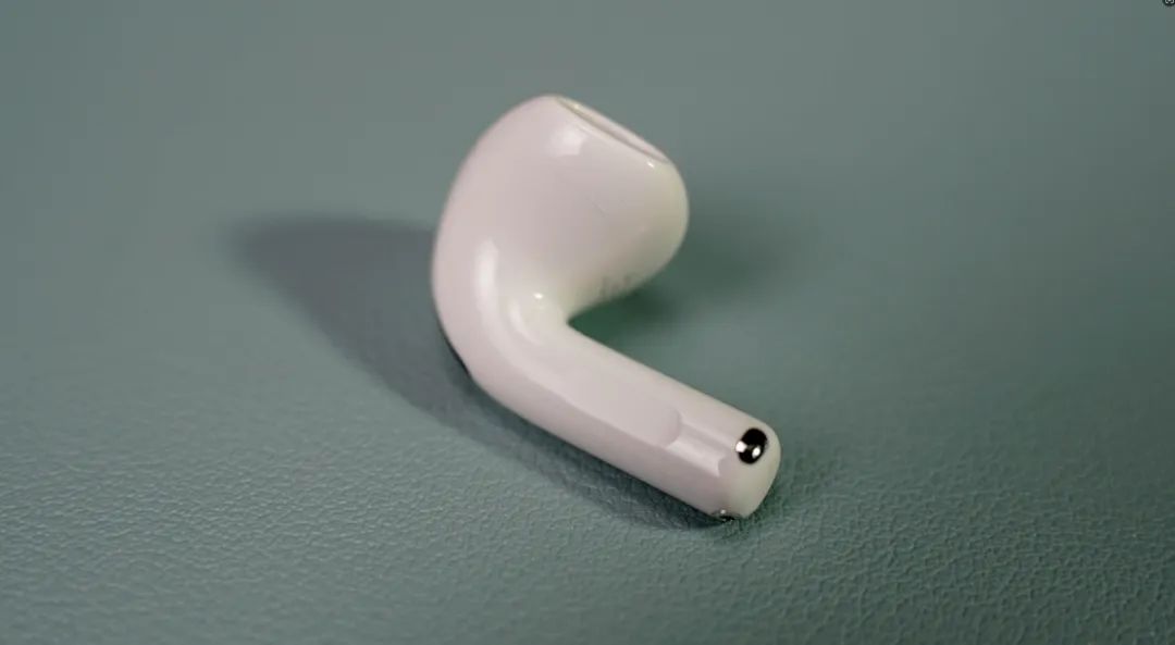 AirPods 4体验：降噪惊艳、音质狂升，苹果全场最佳！