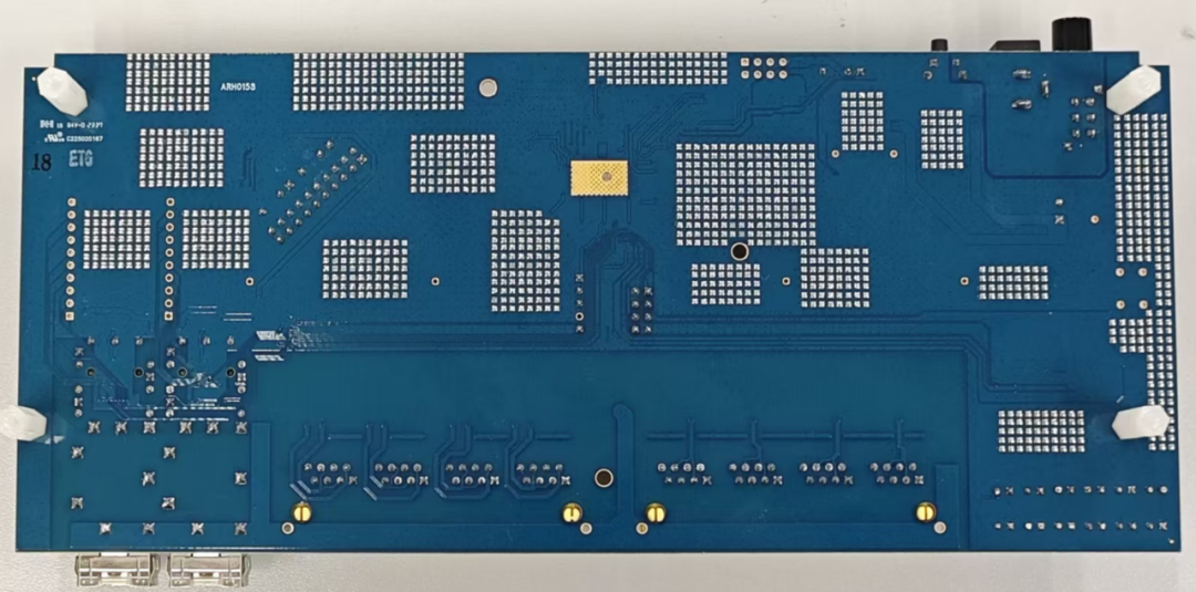 基于Airoha EN8851C/D的8电口+2光口千兆以太网交换机方案